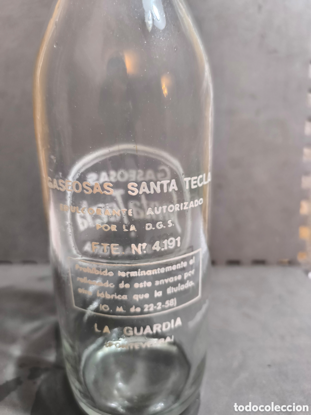Antig&uuml;edades: Botella antigua de gaseosa - Foto 2