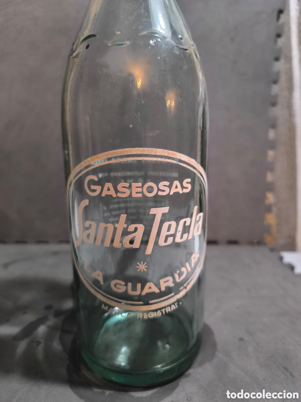 Antig&uuml;edades: Botella antigua de gaseosa