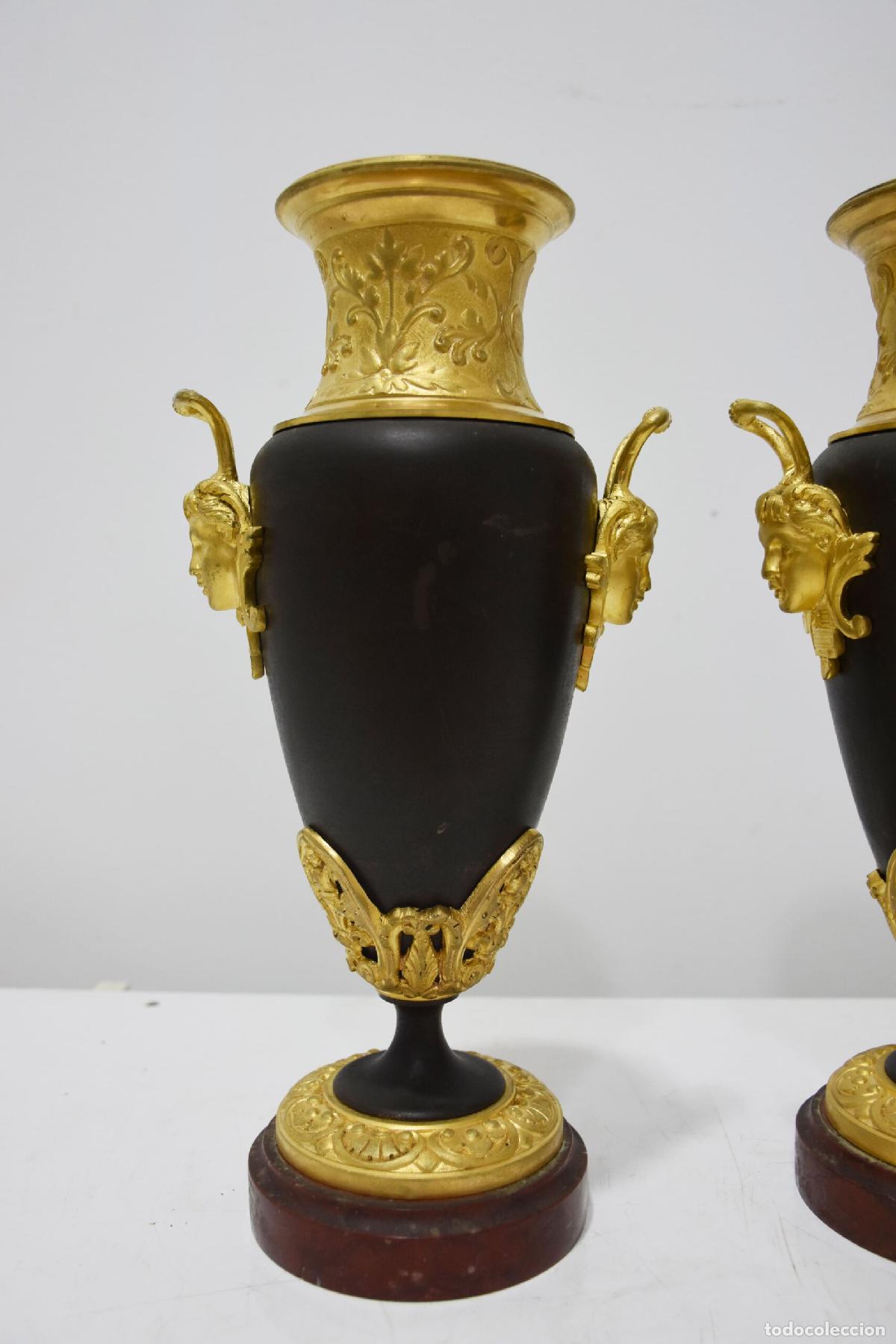 Antig&uuml;edades: Pareja jarrones imperio bronce patinado - Foto 2