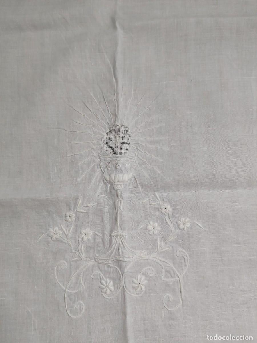 Antig&uuml;edades: Antiguo mantel de altar - Foto 2