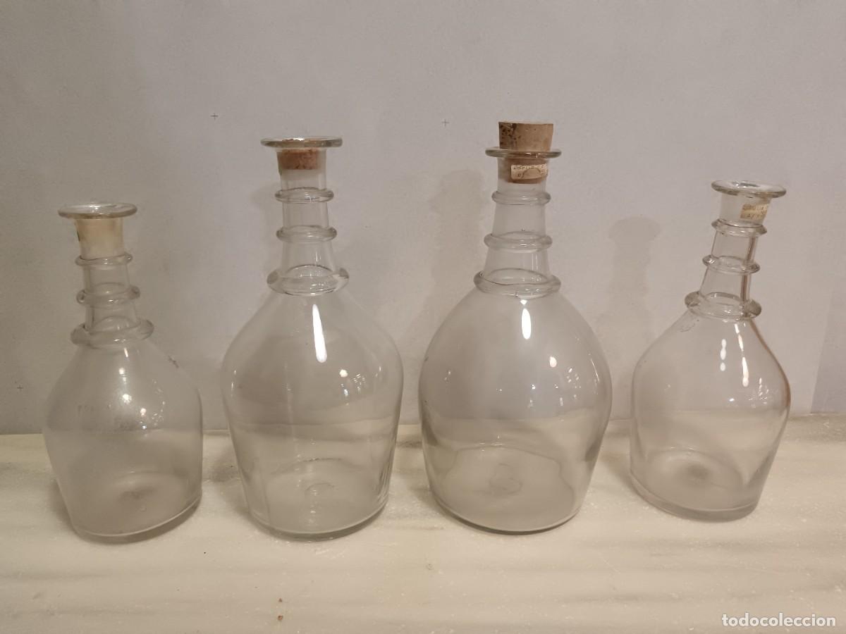Antig&uuml;edades: LOTE DE 4 LICORERAS DE CRISTAL. LA GRANJA