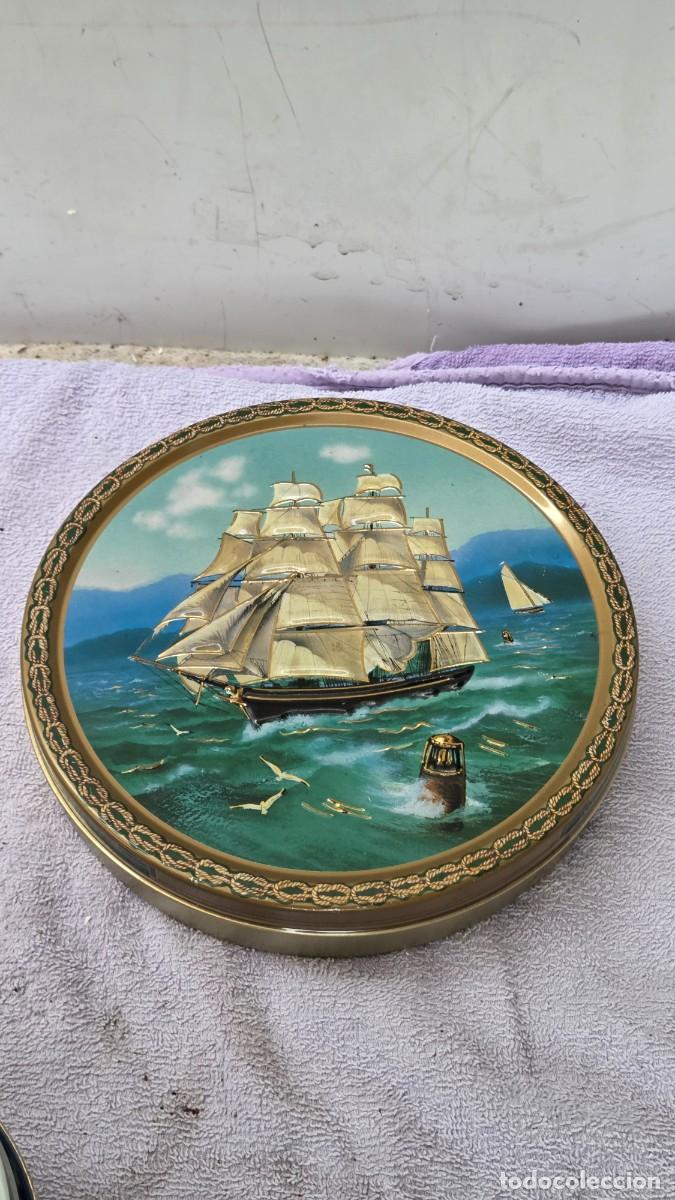 Antig&uuml;edades: caja de lata barco vintage