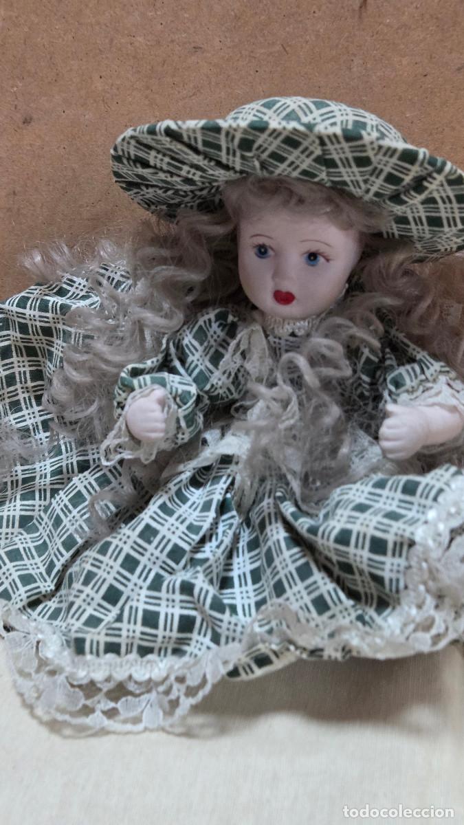 Antig&uuml;edades: mu&ntilde;eca de coleccion de porcelana - Foto 3
