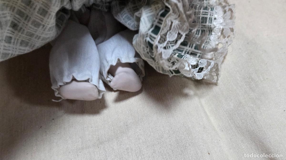 Antig&uuml;edades: mu&ntilde;eca de coleccion de porcelana - Foto 4