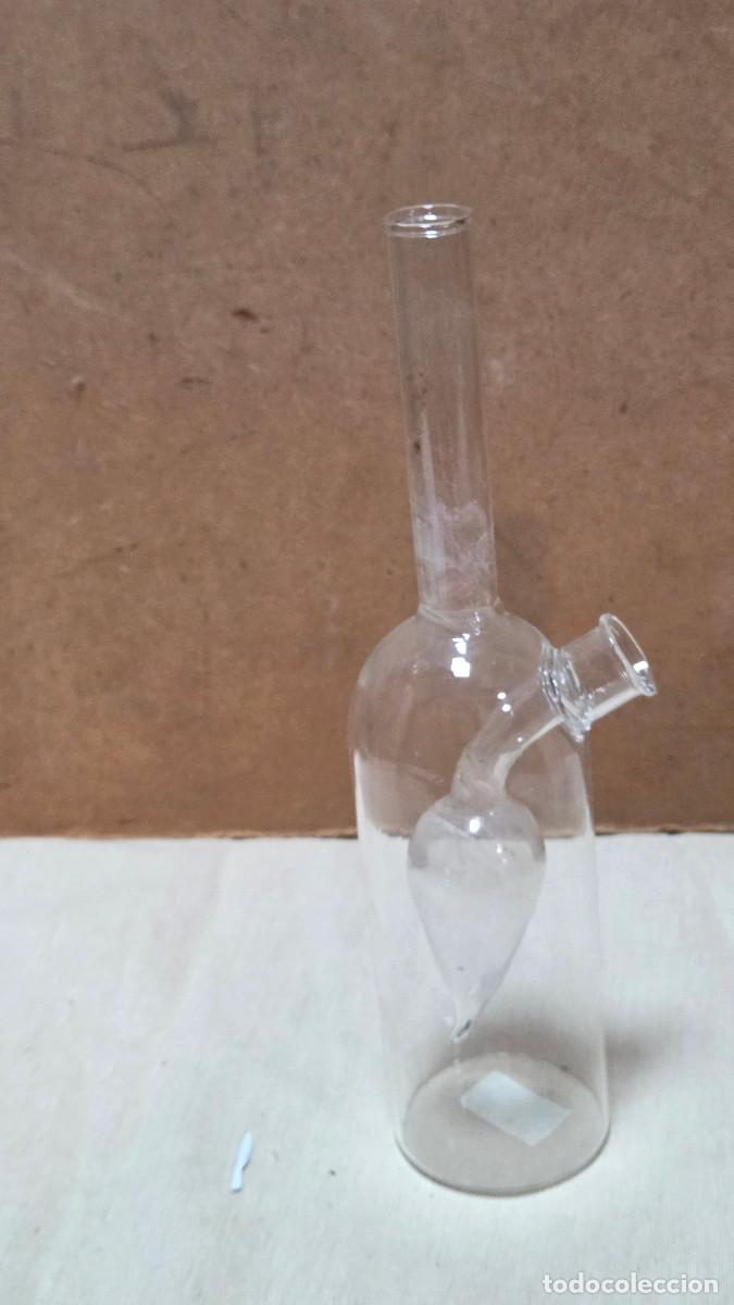 Antig&uuml;edades: botel&ntilde;la de cristal de laboratorio - Foto 1