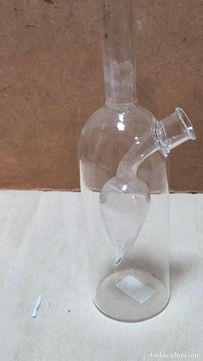 Antig&uuml;edades: botel&ntilde;la de cristal de laboratorio - Foto 2