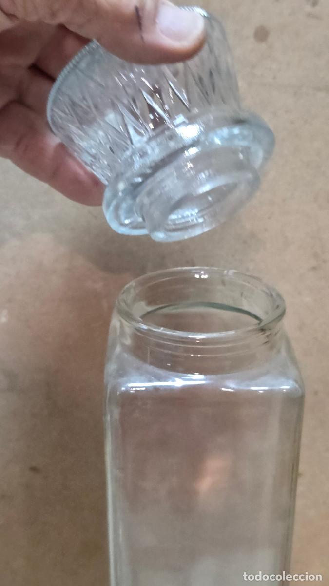 Antig&uuml;edades: botella de cristal transparente - Foto 3