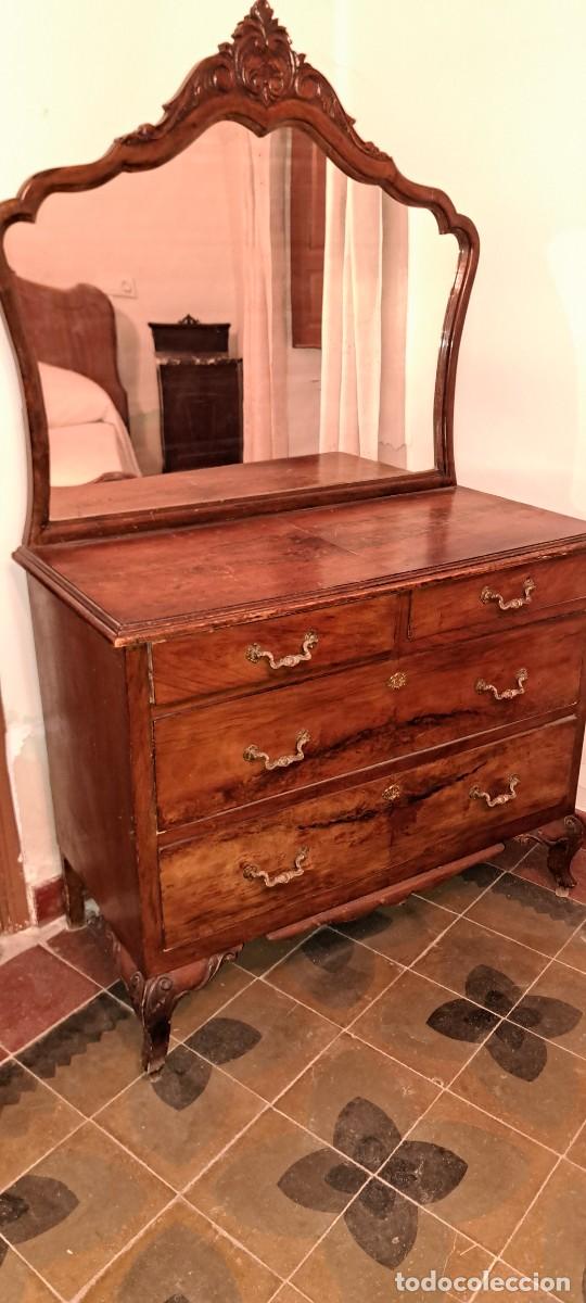 Antig&uuml;edades: ANTIGUA C&Oacute;MODA TOCADOR CON GRAN ESPEJO TALLADO &ndash; 3 CAJONES &ndash; ESTILO ISABELINO