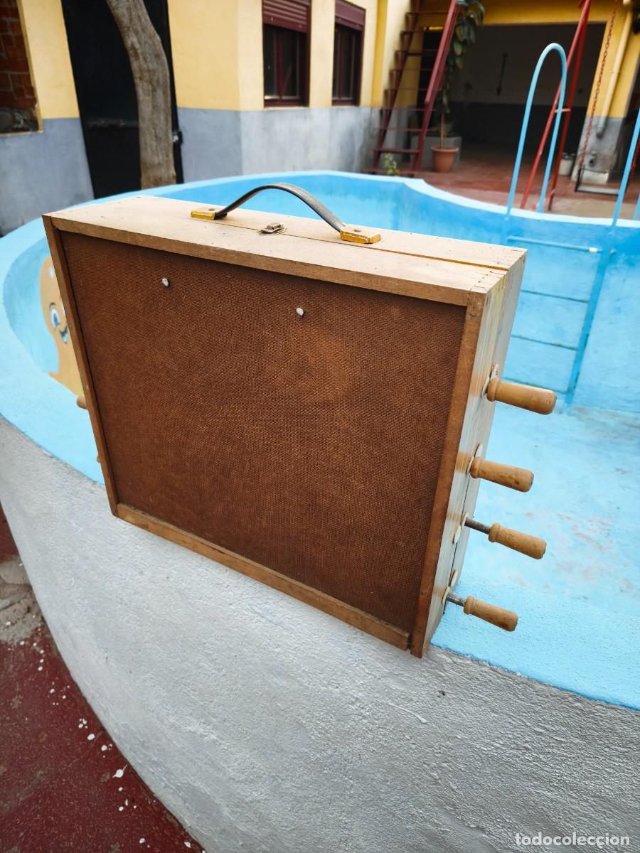 Antig&uuml;edades: Futbol&iacute;n Antiguo de Viaje - Foto 4