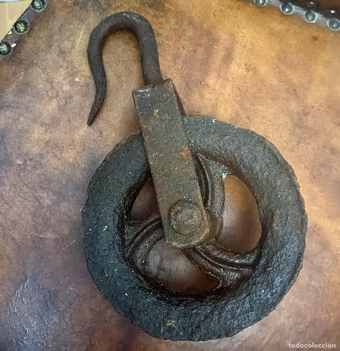 Antig&uuml;edades: GARUCHA O POLEA ANTIGUA DE HIERRO, DI&Aacute;METRO 16 cm.