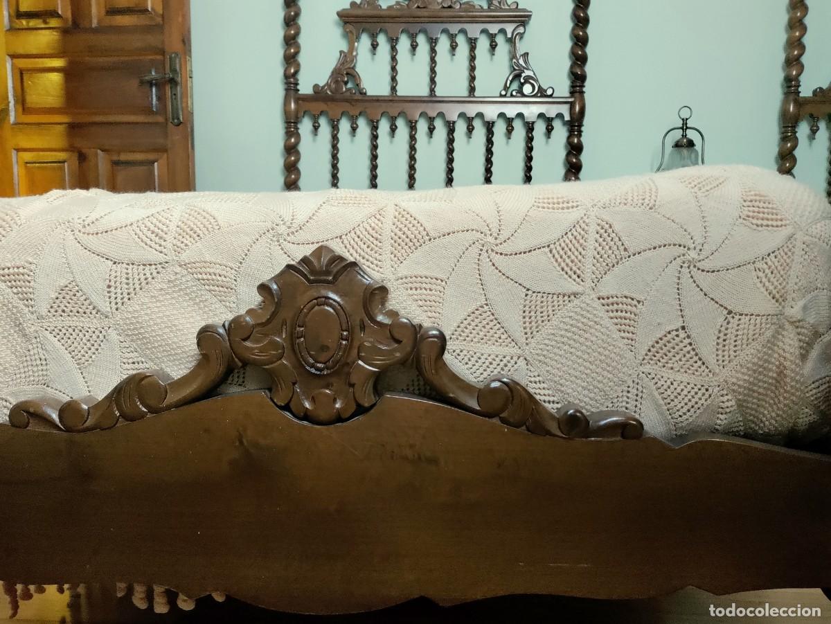 Antig&uuml;edades: Dormitorio madera de nogal - Foto 3