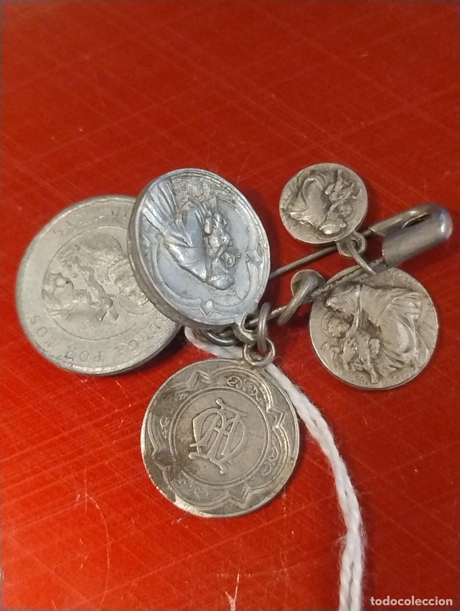 Antig&uuml;edades: Lote de 5 medallas de San Antonio. La mas grande unos 1,80 de di&aacute;metro. y la mas peque&ntilde;a casi 1 cm