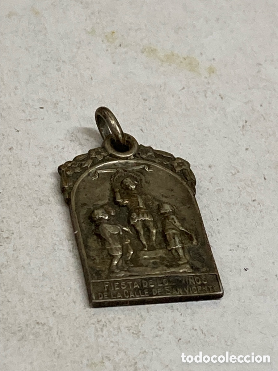 Antig&uuml;edades: Medalla de plata religiosa C660 - Foto 1