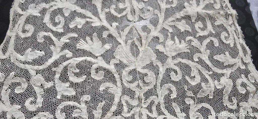 Antiques: Mantilla de Encaje Bruselas 260x40 cm.