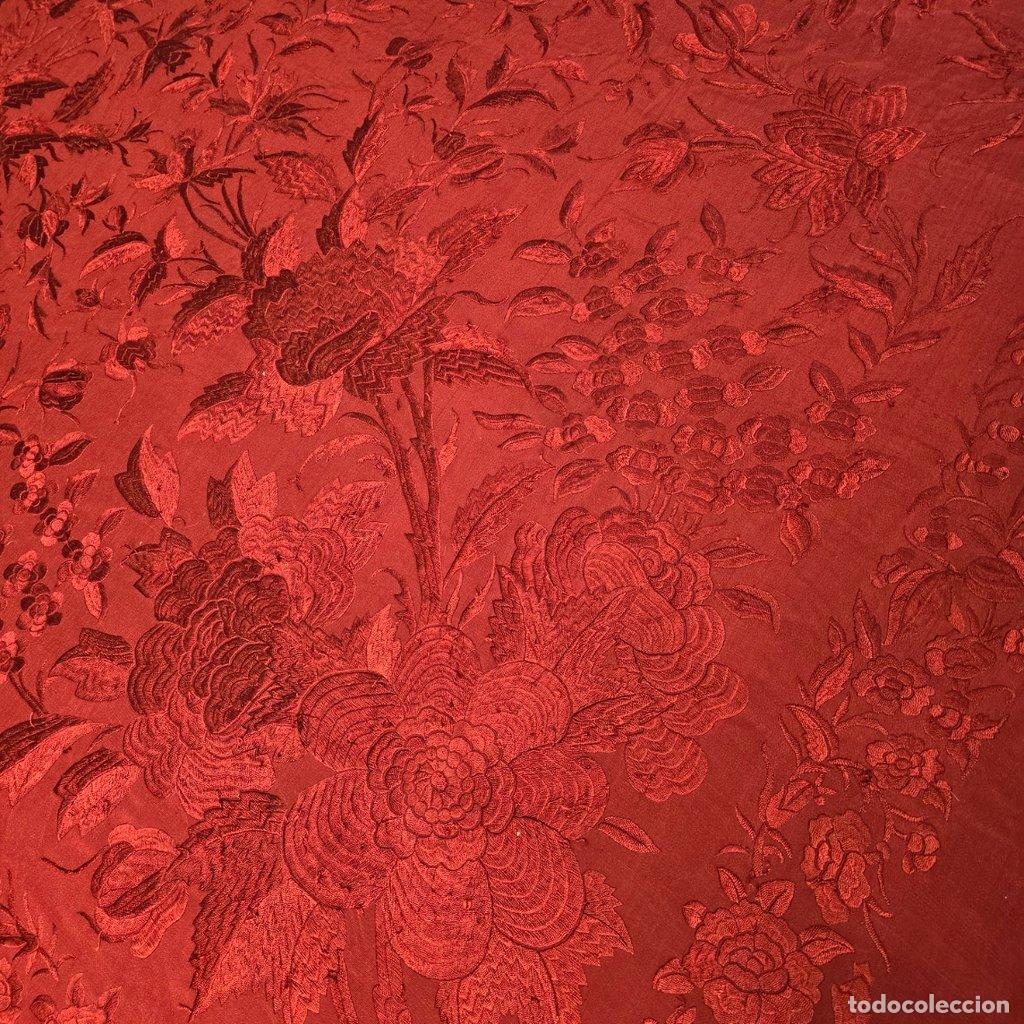 Antig&uuml;edades: Manton de Manila Antiguo color rojo vino