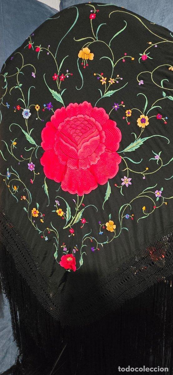 Antig&uuml;edades: Manton de manila antiguo 4 rosas - Foto 2