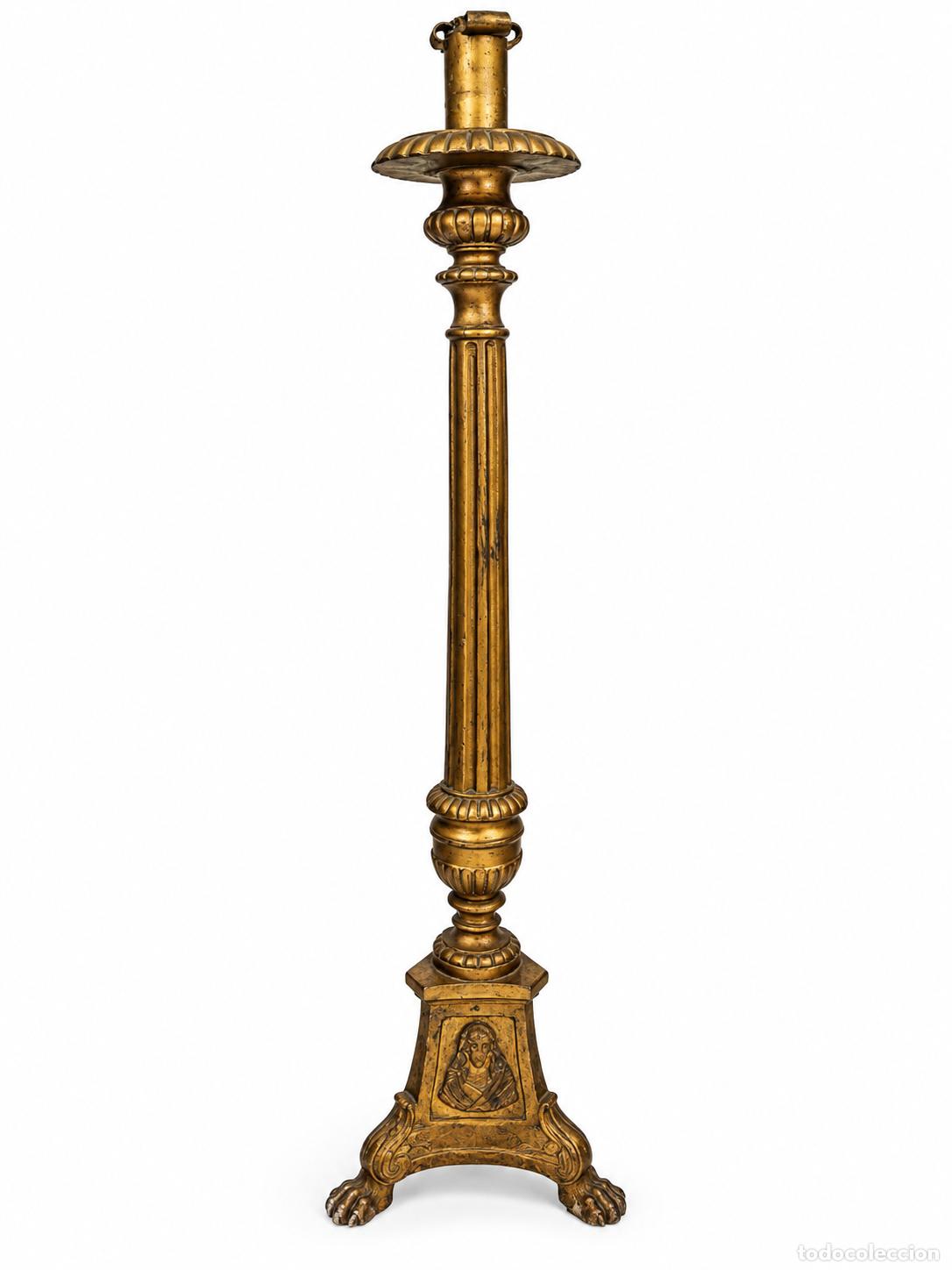 Antig&uuml;edades: Antiguo Candelabro de Altar - Hierro Fundido Dorado - Altura 65 cm - S.XIX - Peso 7,92 kg