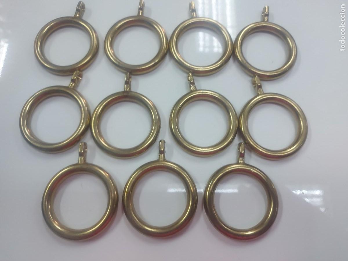 Antig&uuml;edades: 11 ANILLAS CORTINAS LATON O BRONCE MACIZAS