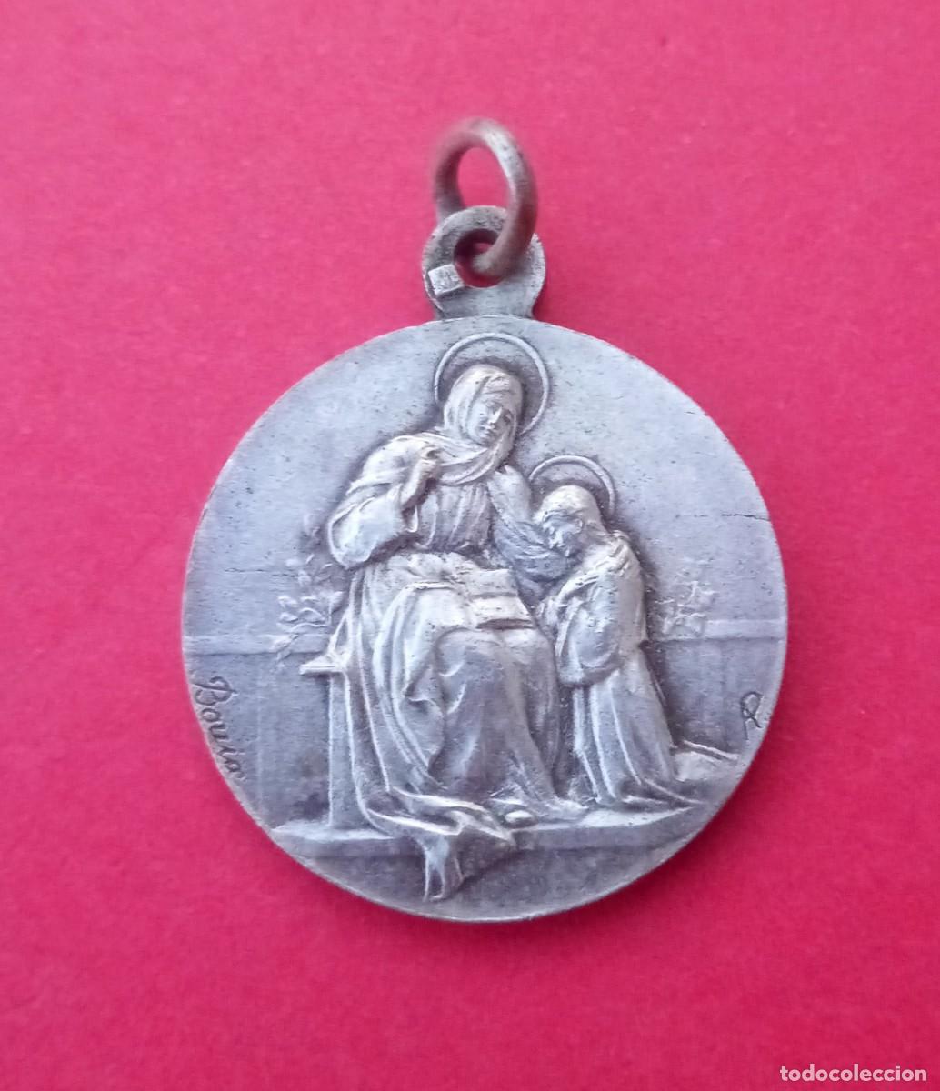 Antig&uuml;edades: Medalla Antigua Santa Ana y la Virgen Ni&ntilde;a.