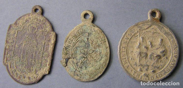 Antig&uuml;edades: LOTE MEDALLITAS RELIGIOSAS