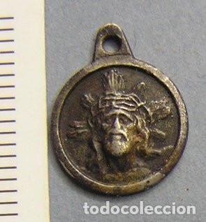 Antig&uuml;edades: MEDALLITA DE PLATA DEL BUSTO DE CRISTO CRUCIFICADO