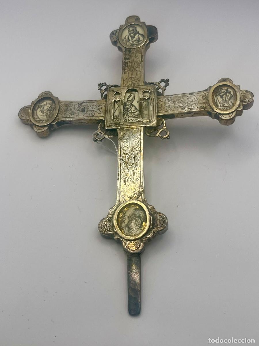 Antig&uuml;edades: Cruz relicario de plata Espa&ntilde;a siglo XVII