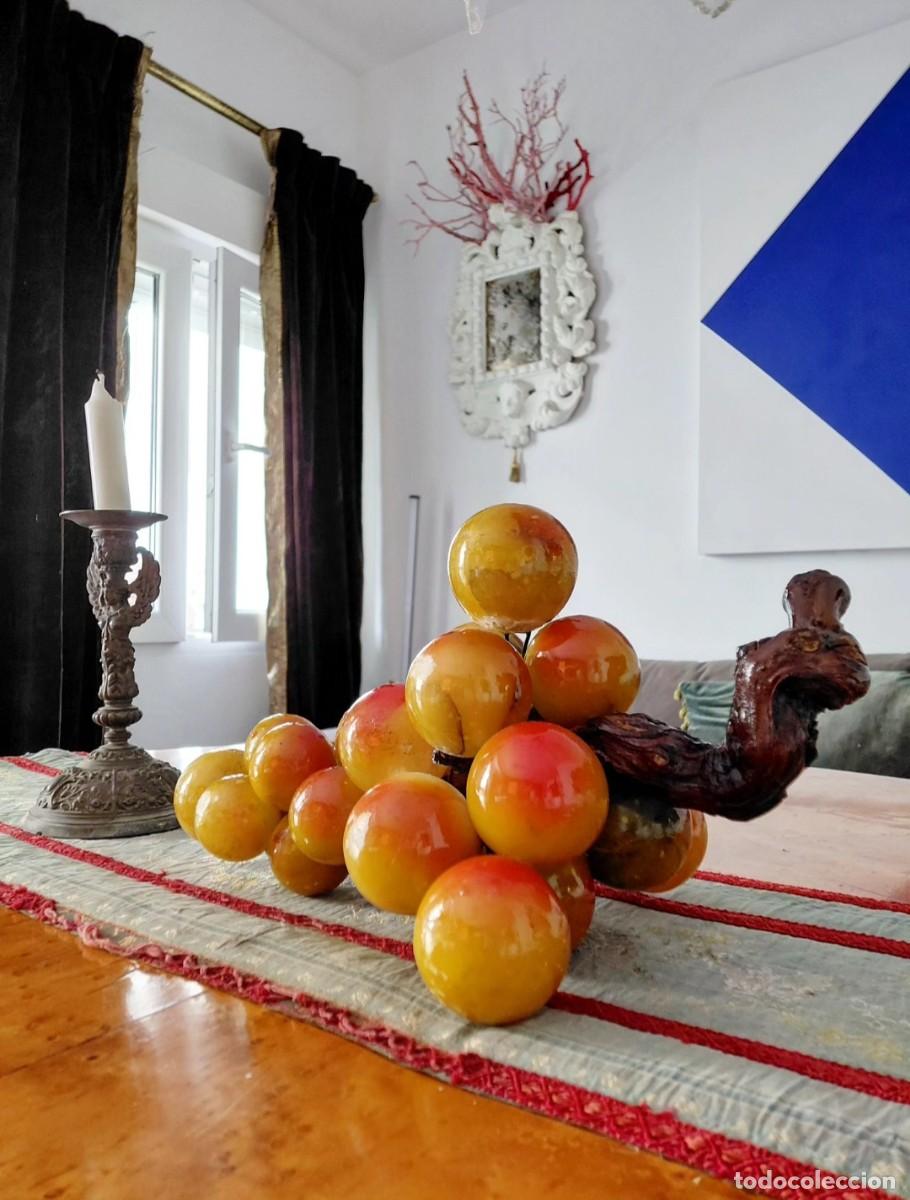 Antig&uuml;edades: Enorme racimo de uvas en alabastro. Piedra - Foto 2