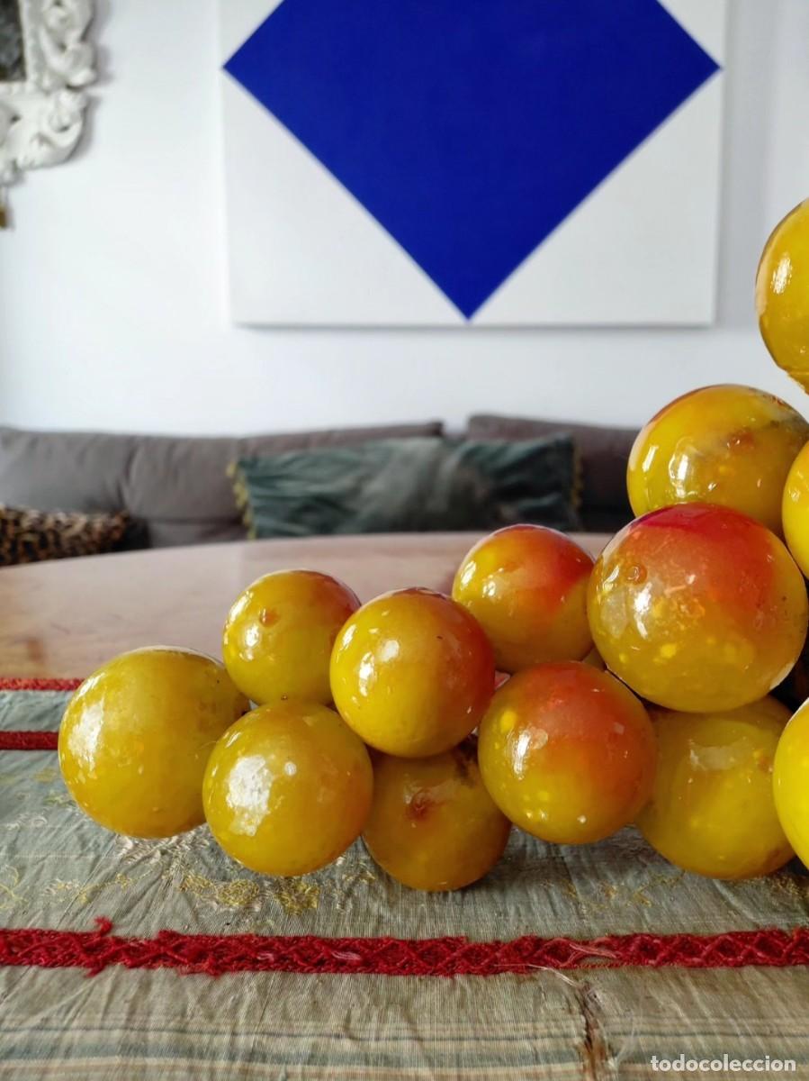 Antig&uuml;edades: Enorme racimo de uvas en alabastro. Piedra - Foto 4