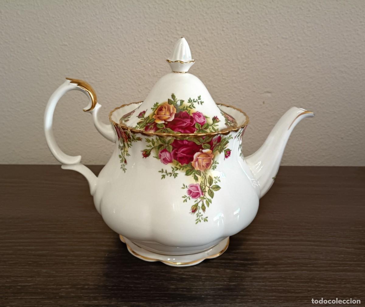 Antig&uuml;edades: PRECIOSA TETERA GRANDE CON TAPA DE PORCELANA FINA DE ROYAL ALBERT,PATRON OLD COUNTRY ROSES,VINTAGE