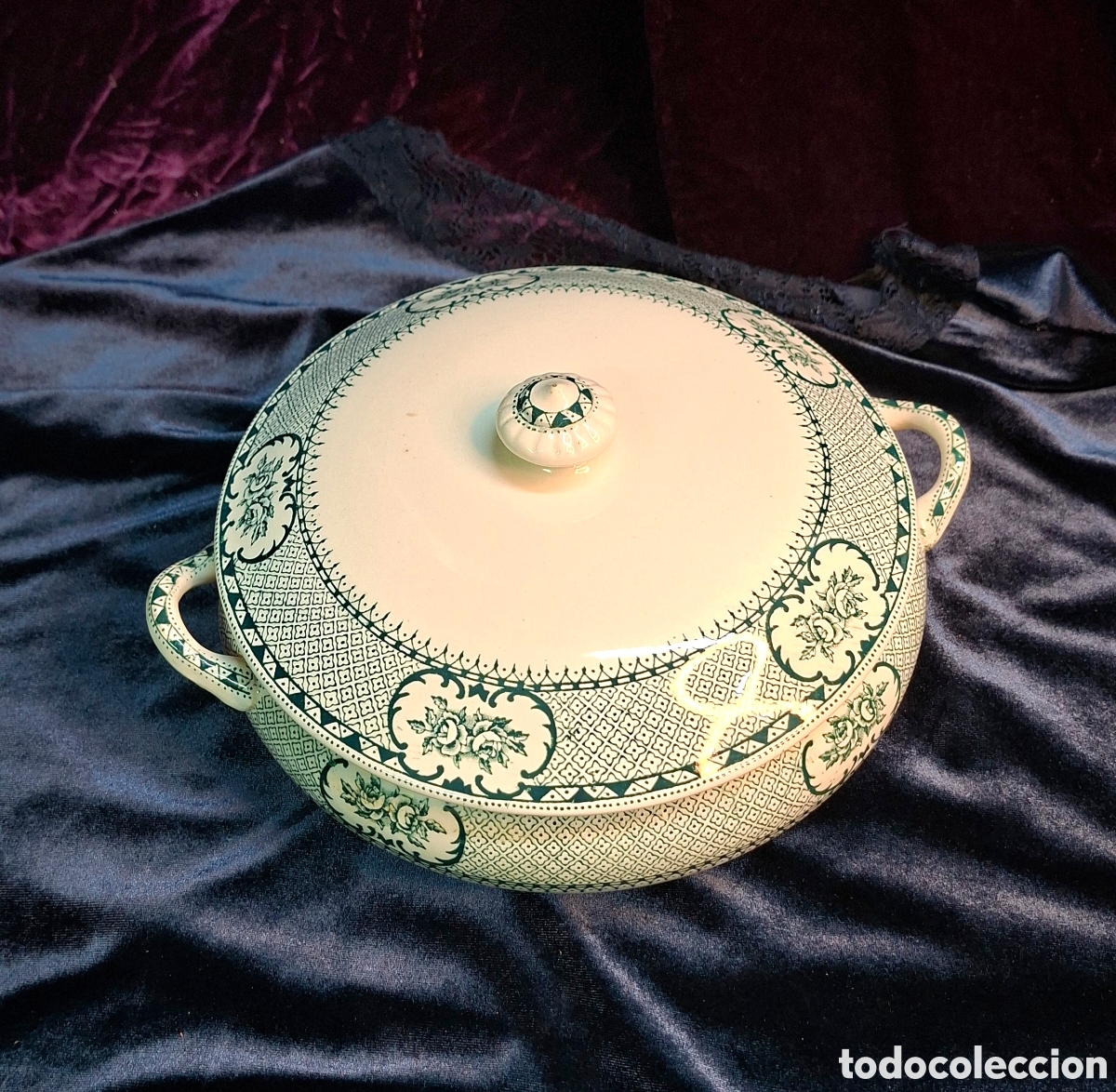 Antig&uuml;edades: Sopera inglesa de porcelana Siglo XIX &ndash; REGAL &ndash; 26&times;12 cm
