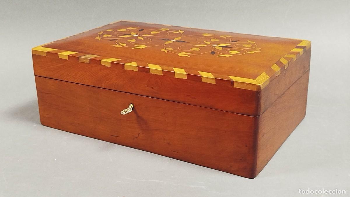 Antig&uuml;edades: CAJA DE MADERA DE TEKA CON MARQUETERIA - Foto 7