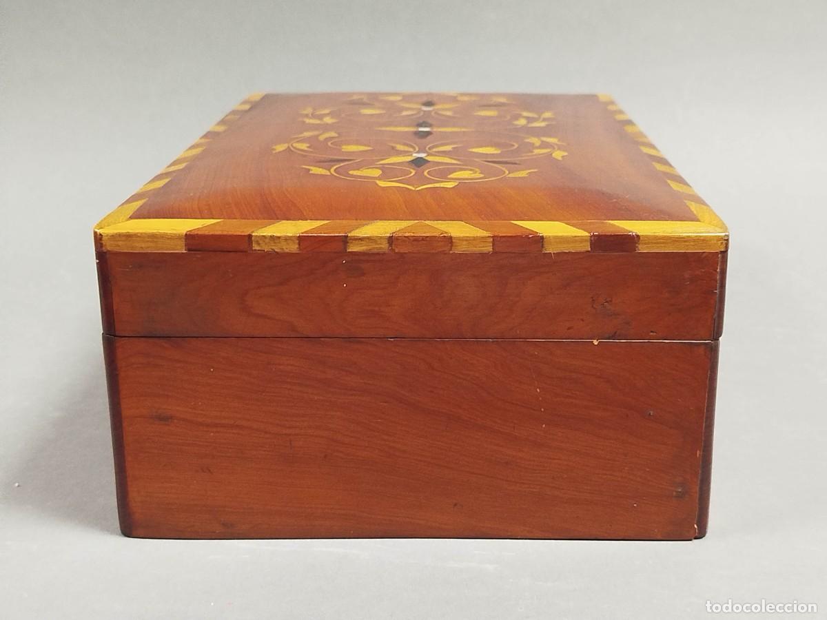 Antig&uuml;edades: CAJA DE MADERA DE TEKA CON MARQUETERIA - Foto 9