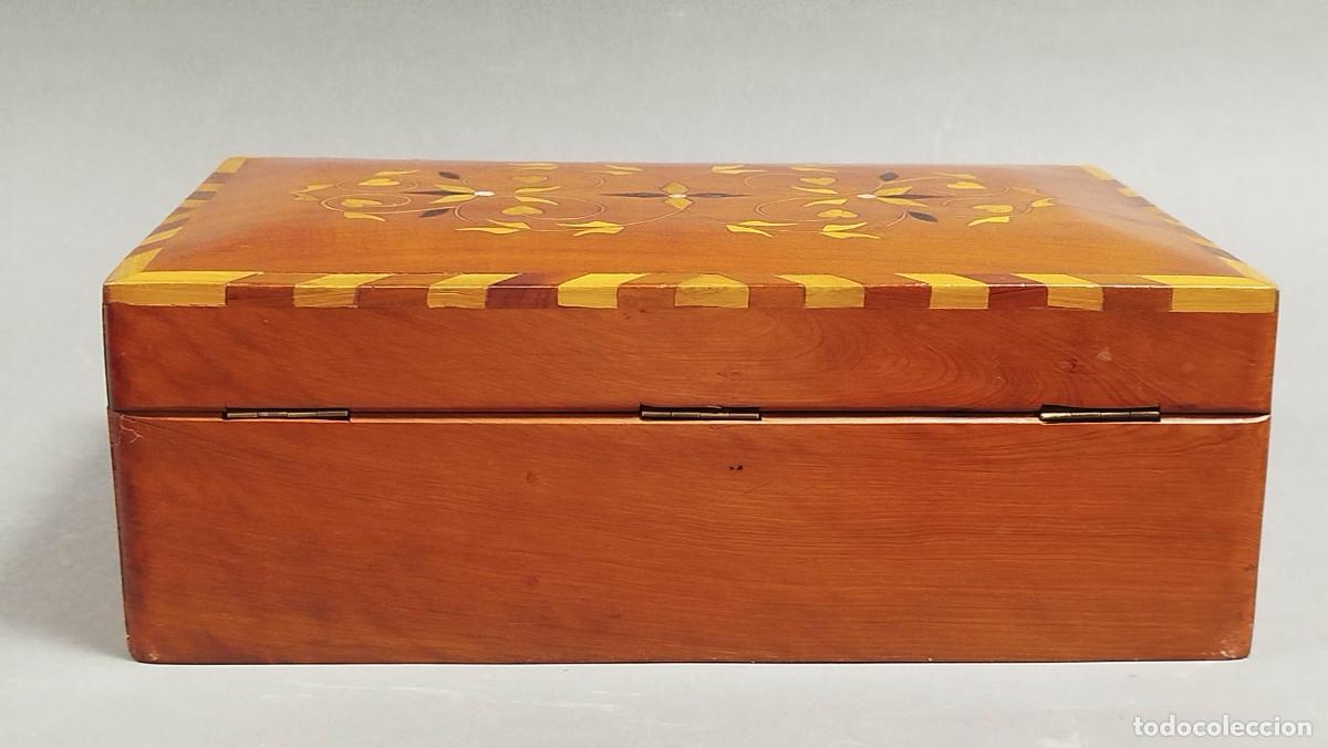 Antig&uuml;edades: CAJA DE MADERA DE TEKA CON MARQUETERIA - Foto 10
