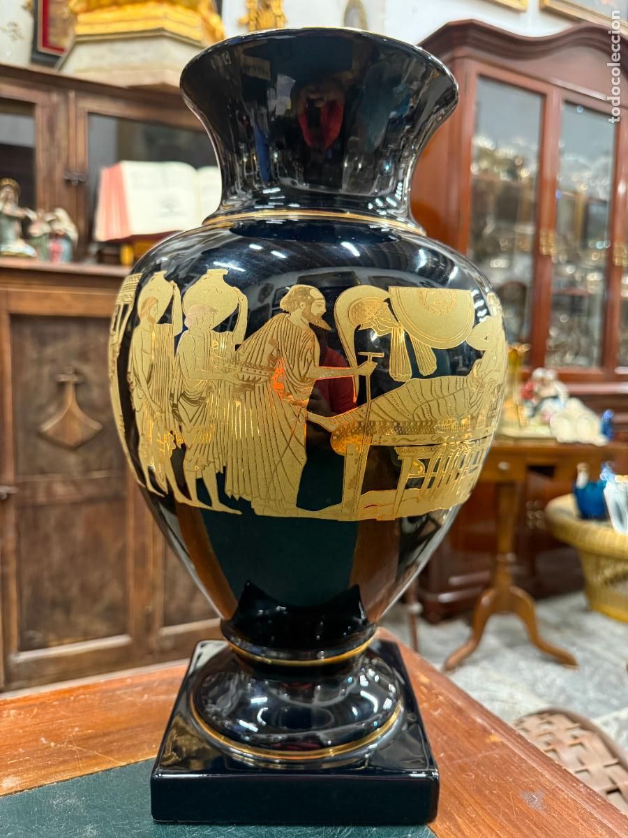 Antig&uuml;edades: PRECIOSO JARRON DE CERAMICA ITALIANA CON MOTIVOS EGIPCIO EN ORO FINO - MEDIDA 39 CM