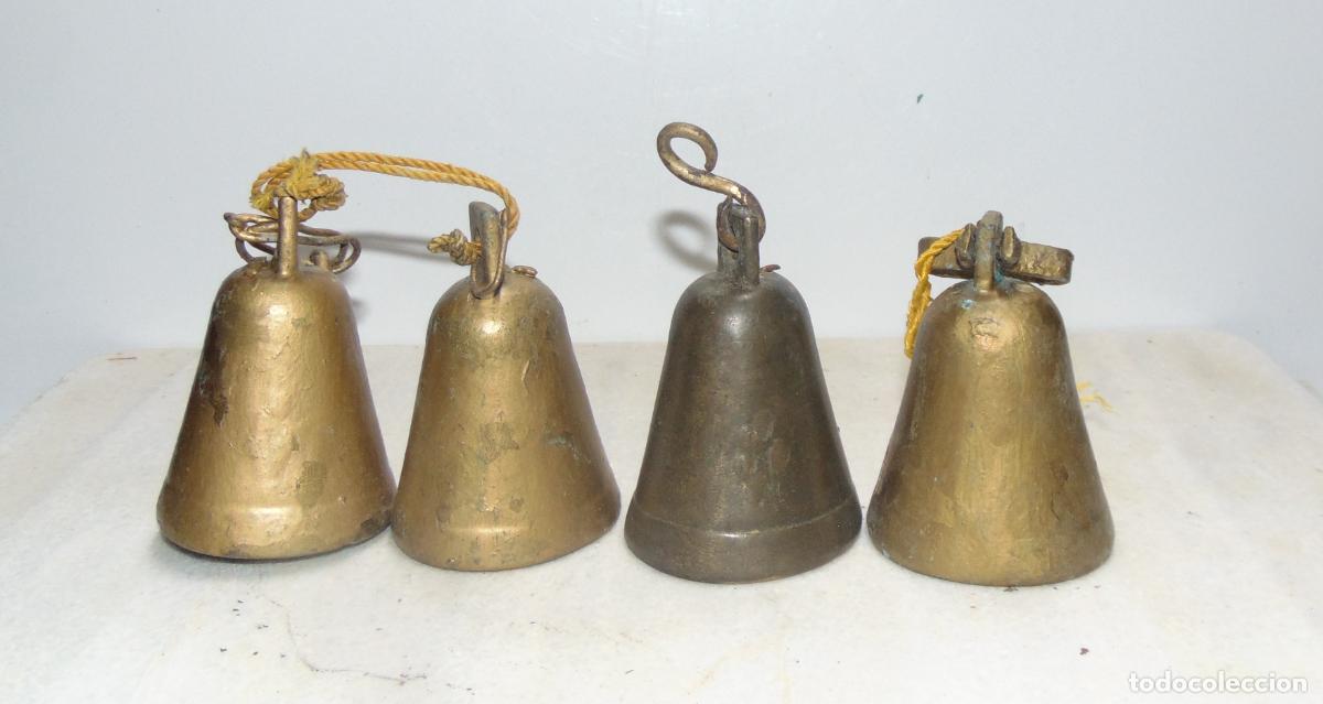 Antig&uuml;edades: LOTE CUATRO CAMPANAS DE BRONCE, ALTURA 9,1CM