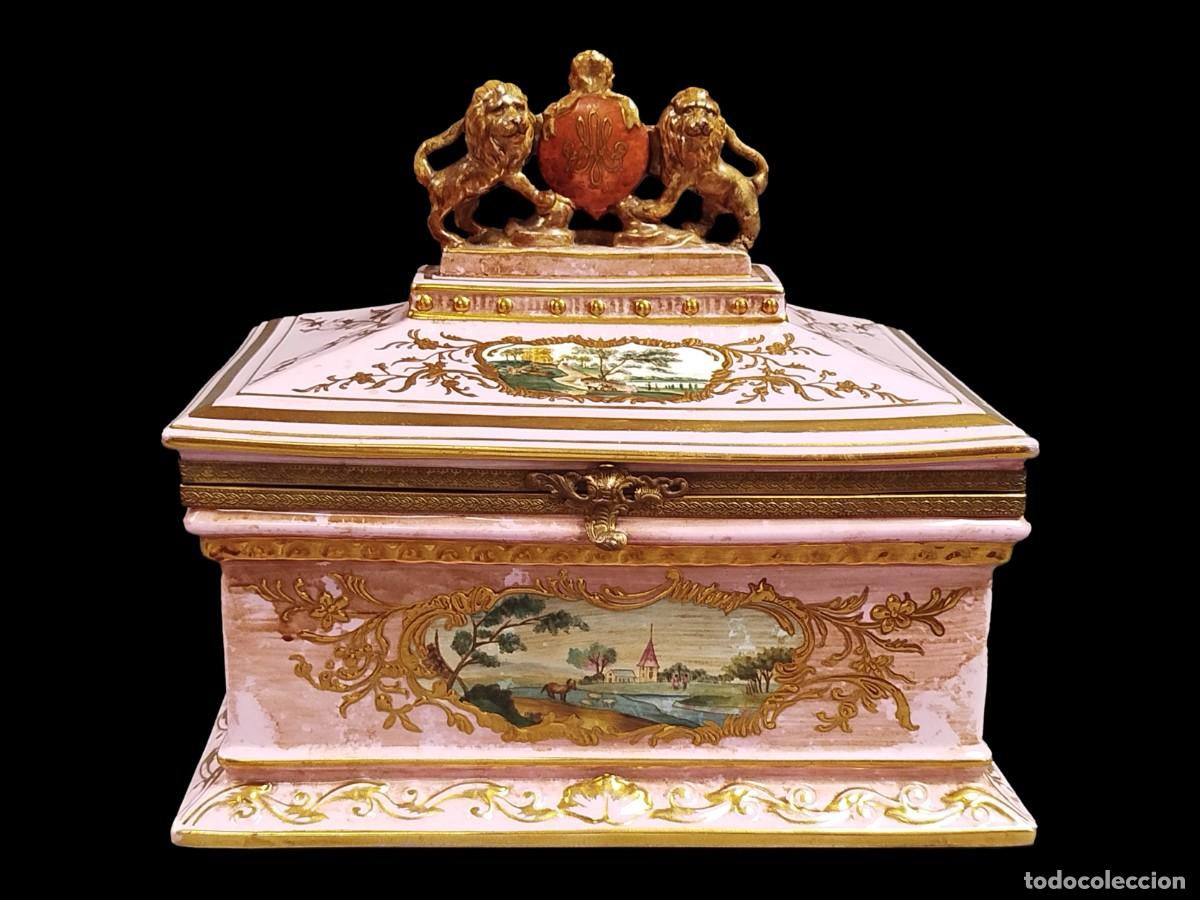 Antig&uuml;edades: JOYERO O CAJA DE PORCELANA ALEMANA ZPM ZITZENDORF