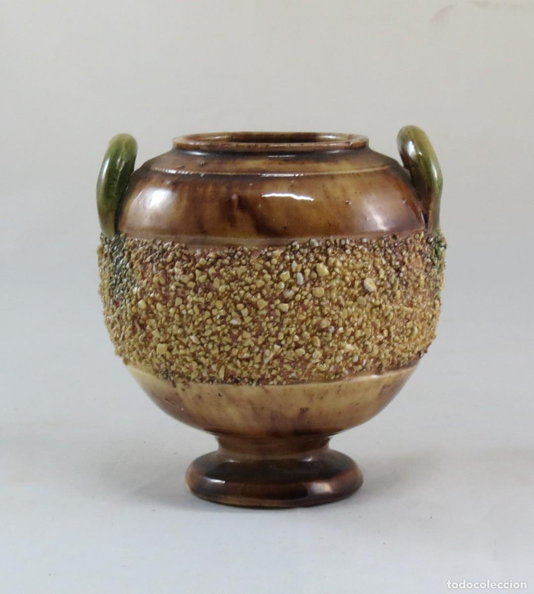 Antig&uuml;edades: A&ccedil;ucareiro -Caldas da Rainha; N&atilde;o marcado; Altura &ndash; 10cm; Di&acirc;metro &ndash; 11cm; Condi&ccedil;&atilde;o &ndash; perfeito.