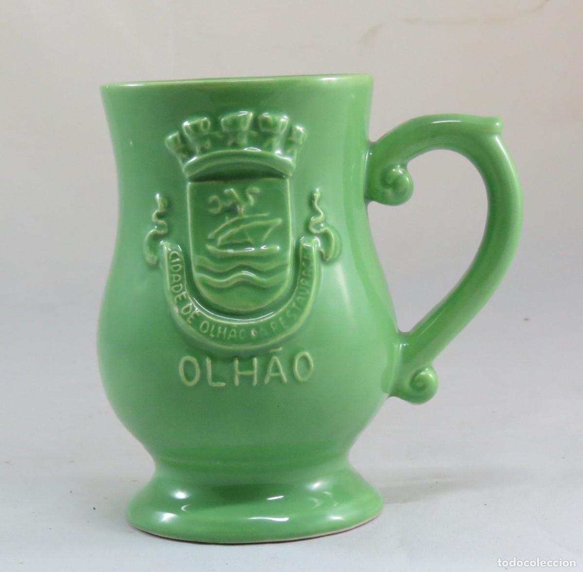 Antig&uuml;edades: Caneca/Jarro Festival Marisco Olh&atilde;o em faian&ccedil;a decorada a verde; Altura &ndash; 13cm; Di&acirc;metro &ndash; 9cm; Cond