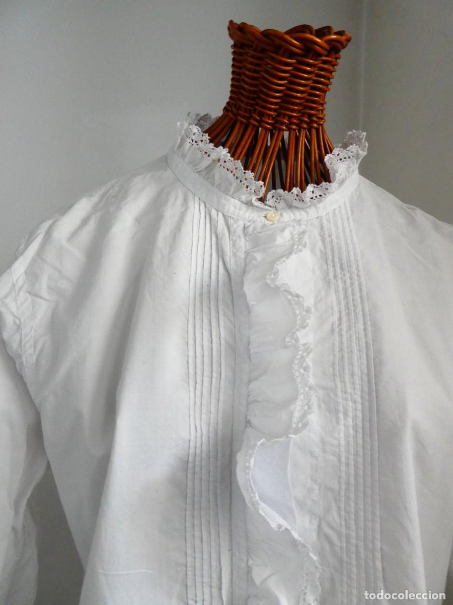 Antig&uuml;edades: ANTIGUA CAMISA - ENCAJE DE BOLILLO Y TABLILLAS PPIO.S.XX