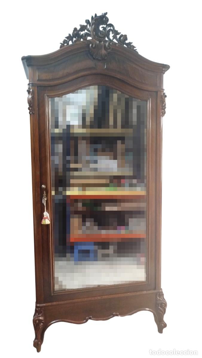 Antig&uuml;edades: ARMARIO ROPERO ISABELINO DE MADERA DE NOGAL