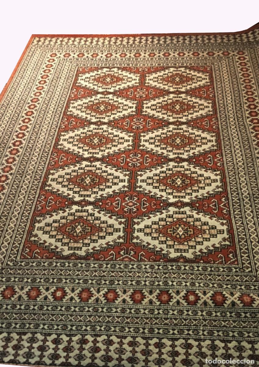 Antig&uuml;edades: ALFOMBRA ORIENTAL DISE&Ntilde;O GEOM&Eacute;TRICO