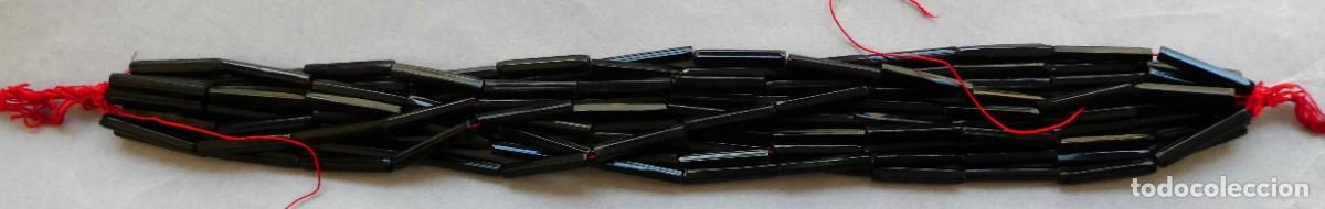 Antig&uuml;edades: ANTIGUAS PIEZAS DE AZABACHE O S&Iacute;MIL PPIO.S.XX