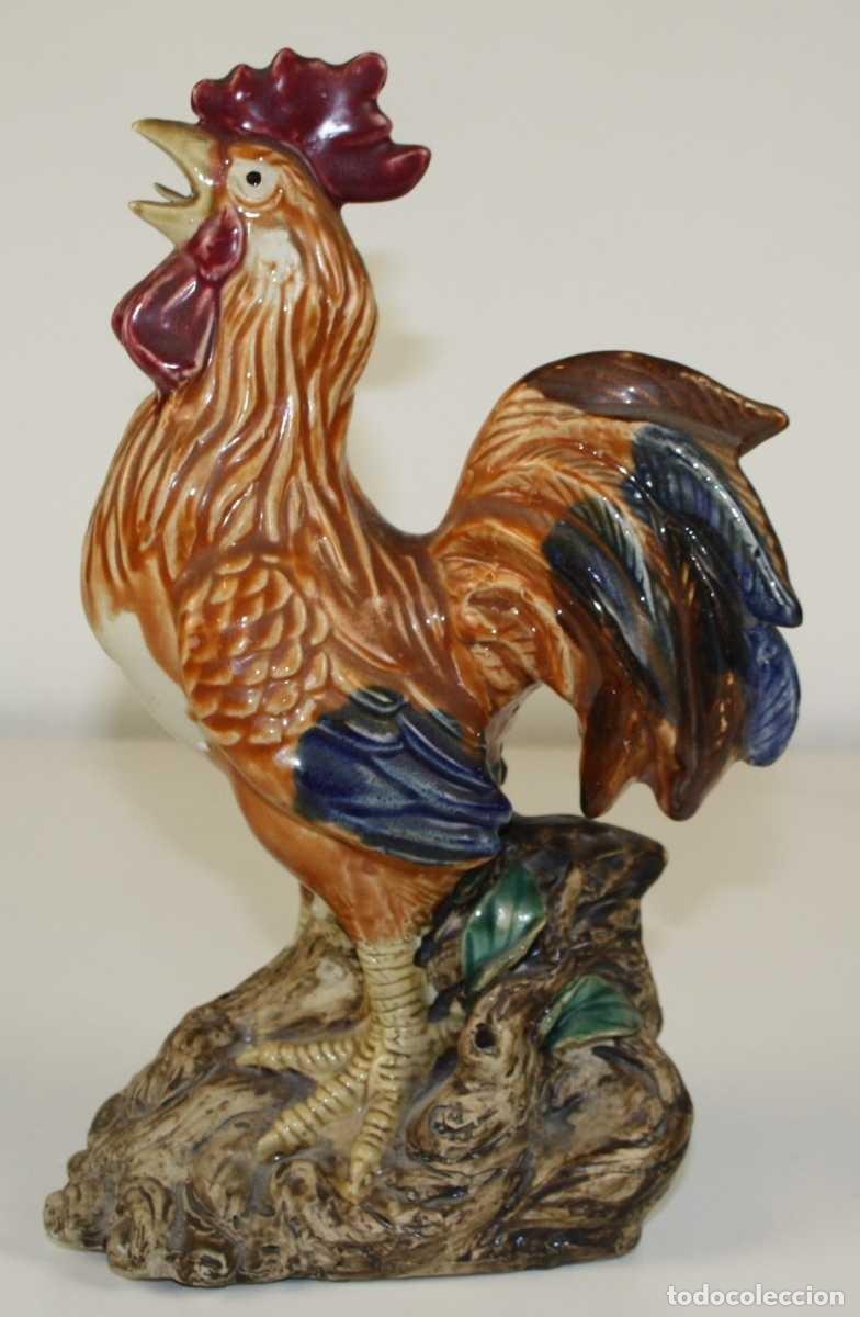 Antiquit&auml;ten: GALLO. CER&Aacute;MICA ESMALTADA A MANO. ESPA&Ntilde;A. MEDIADOS DEL SIGLO XX.