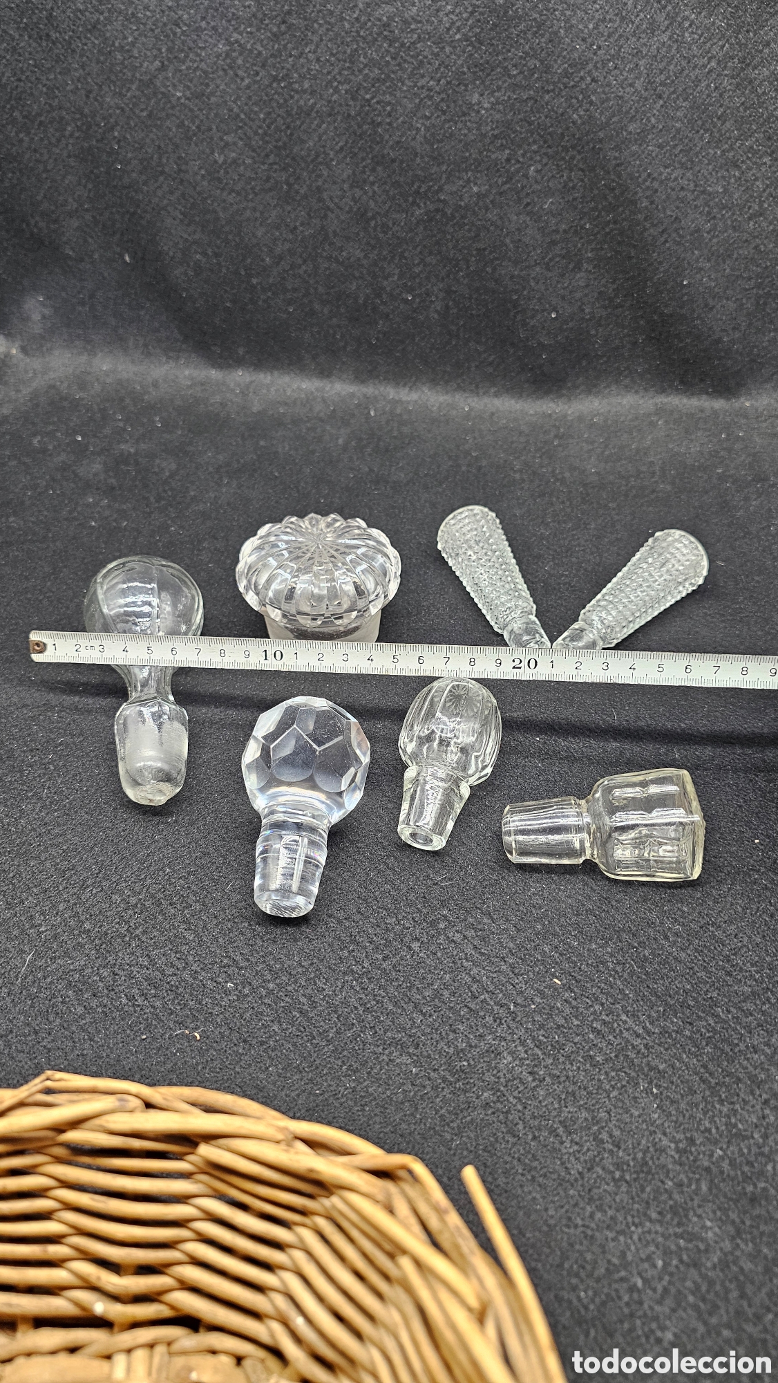 Antig&uuml;edades: Lote de tapas de cristal y vidrio - Foto 8