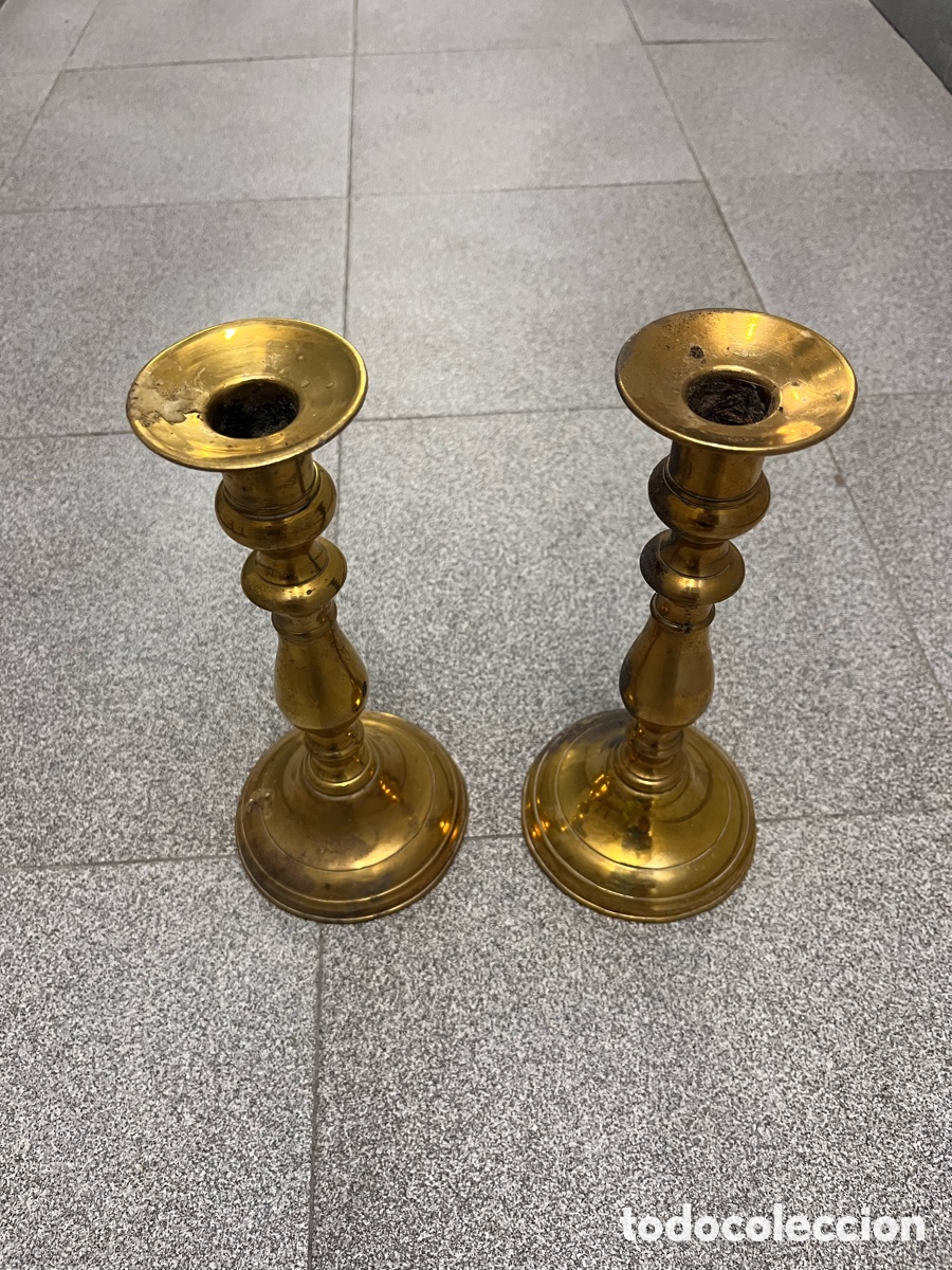 Antig&uuml;edades: Lote de 12 candelabros de bronce s XIX - Foto 2