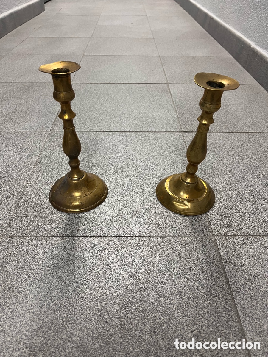 Antig&uuml;edades: Lote de 12 candelabros de bronce s XIX - Foto 5