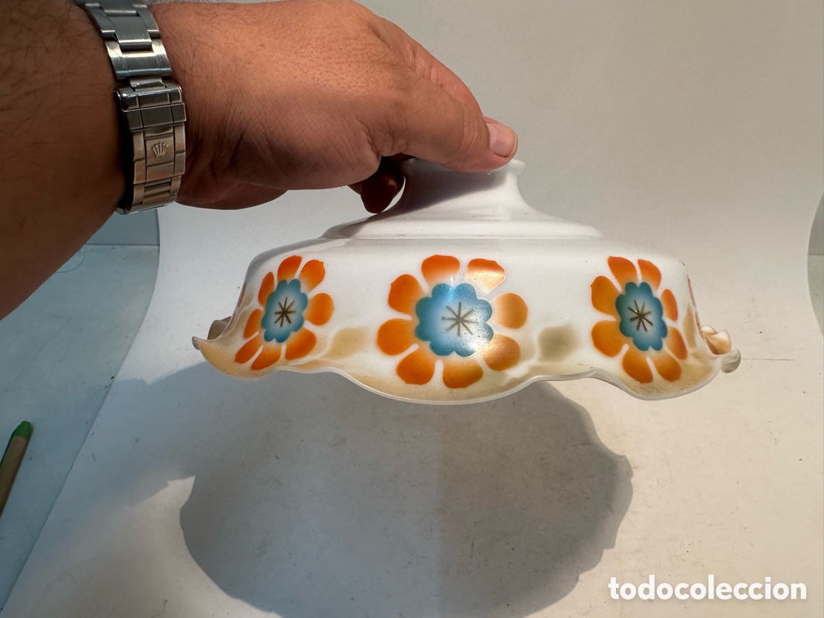 Antig&uuml;edades: PRECIOSA Y ANTIGUA TULIPA DE OPALINA BLANCA ART DECO PINTADA. 24 CM DIAMETRO. PRINCIPIOS S.XX