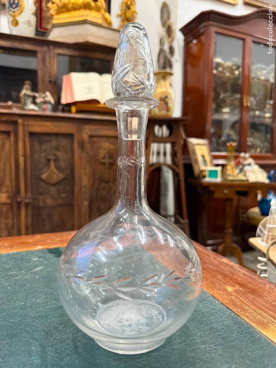 Antig&uuml;edades: BONITA BOTELL DE CRISTAL TALLADO - MEDIDA TOTAL 31 CM