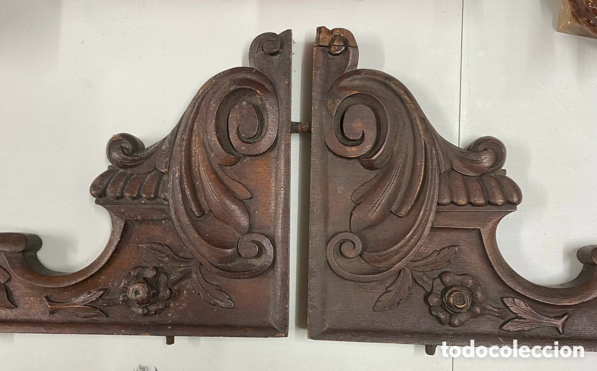 Antig&uuml;edades: Dos consolas de caoba - Foto 2