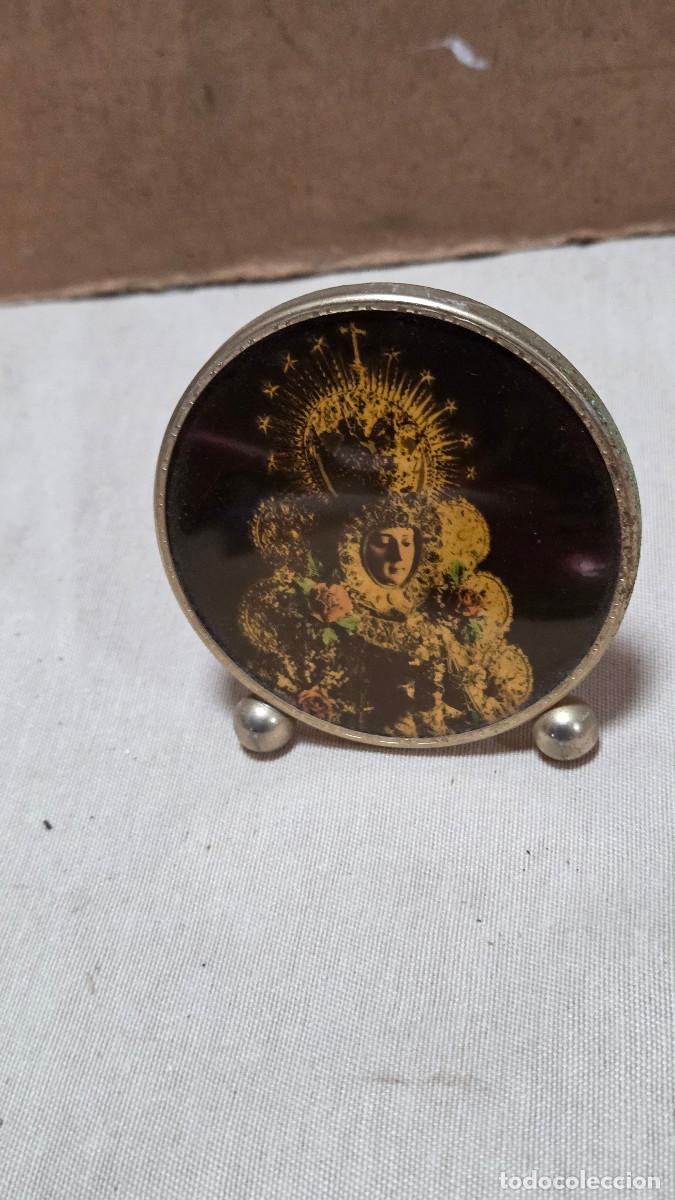 Antig&uuml;edades: relocario de la virgen del rocio - Foto 2